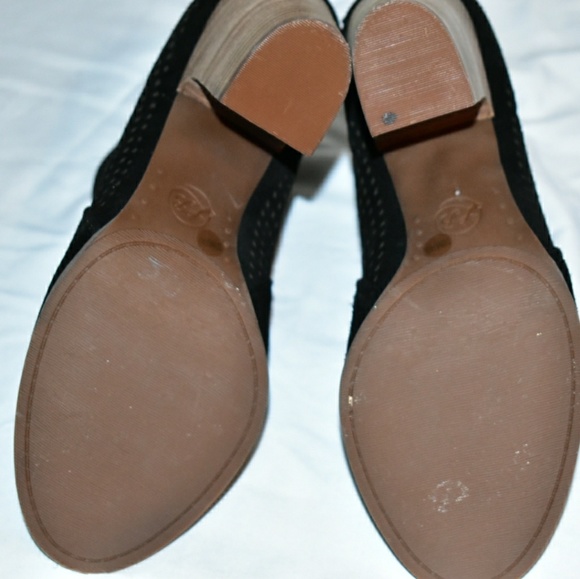 LUCKY BRAND LAMIA SUEDE LEATHER OPEN TOE BOOTIE - Picture 6 of 7